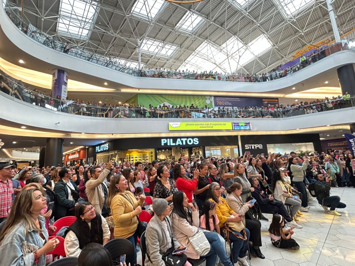 Bogotá - 20 de julio: las actividades para conmemorar el día de la Independencia de Colombia Bogotá celebrará el Día de la Independencia con actividades culturales y el tradicional desfile militar del 20 de julio. Los detalles a continuación.
