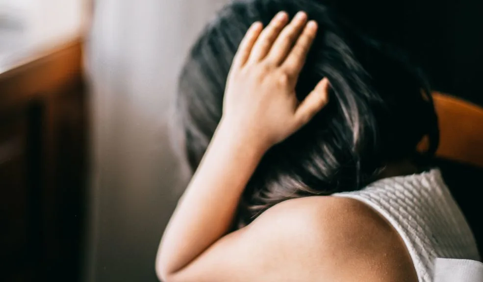 Irá a la 'cana' con su novia por el crimen de su hija en Rincón del Lago, Soacha 1 Irá a la 'cana' con su novia por el crimen de su hija en Rincón del Lago, Soacha Una pareja irá a la cárcel luego de que la justicia comprobara su responsabilidad en la muerte de una menor en el barrio Rincón del Lago en Soacha. Le contamos detalles del caso.