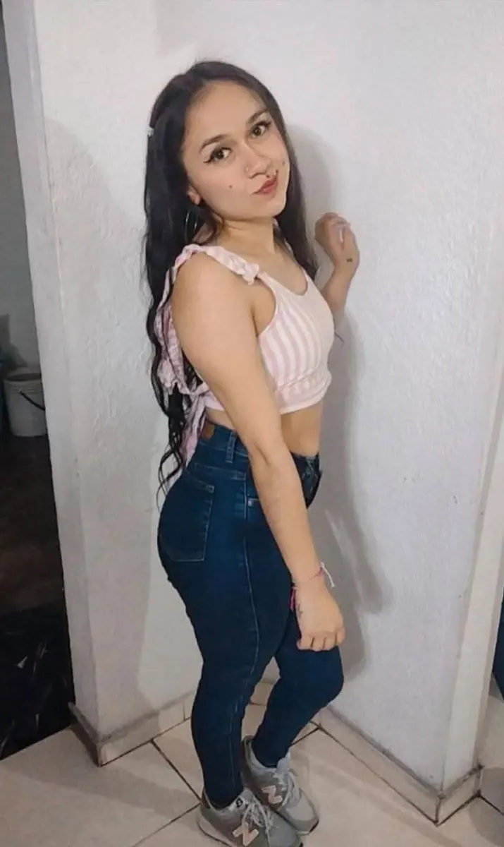 Familia exige justicia tras el crimen de Carol en Kennedy: la agresora sigue libre 2 Familia exige justicia tras el crimen de Carol en Kennedy: la agresora sigue libre La familia de Carol Andrea Aguilar Zamora, una joven de 22 años, clama por justicia después que fuera asesinada en Kennedy. Su agresora sigue en libertad.