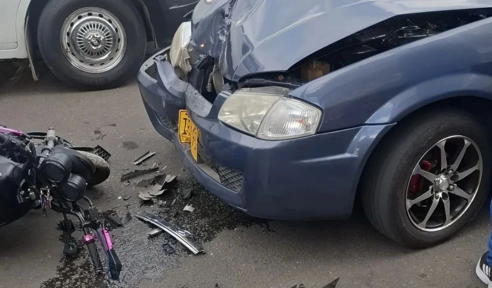 Fuerte accidente: el siniestro vial se presentó en la Av. Rojas