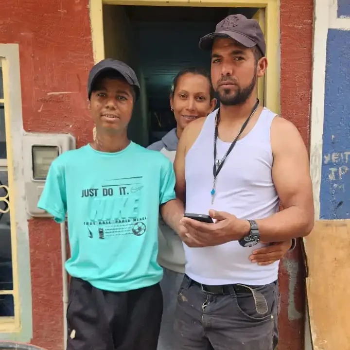 Greiber, víctima de un ataque de perros en Bosa: "Luché contra el diablo para que no me llevara" El joven venezolano perdió sus extremidades como consecuencia de las fuertes mordeduras de los perros que lo atacaron en Potreritos. Estuvo al borde de la muerte, pero hoy vive y nos cuenta su historia. Además, solicita ayuda.