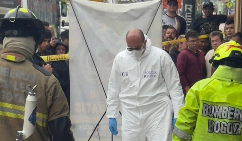 Hallan un cadáver calcinado dentro de alcantarilla en Kennedy