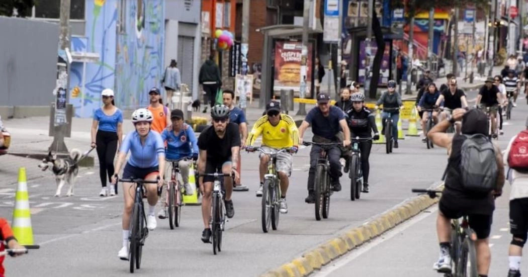 IDRD amplía la Ciclovía con nuevos tramos en Bosa y Kennedy 1 IDRD amplía la Ciclovía con nuevos tramos en Bosa y Kennedy IDRD implementará en las localidades de Bosa y Kennedy dos nuevos tramos para mejorar la Ciclovía en Bogotá.