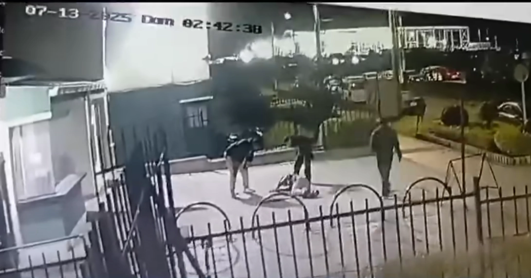 Inseguridad en Bosa: joven fue brutalmente atacado por ladrones al frente de su vivienda 1 Inseguridad en Bosa: joven fue brutalmente atacado por ladrones al frente de su vivienda