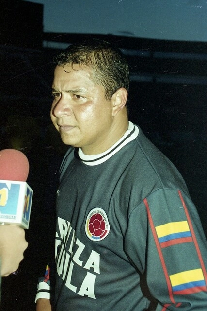 Iván René Valenciano, el goleador, fue hospitalizado en EE. UU. por esta razón 2 Iván René Valenciano, el goleador, fue hospitalizado en EE. UU. por esta razón Un amigo cercano de Iván René Valenciano compartió detalles sobre las causas que lo llevaron a ser hospitalizado en una clínica de Estados Unidos. El propio goleador se pronunció al respecto en sus redes sociales.