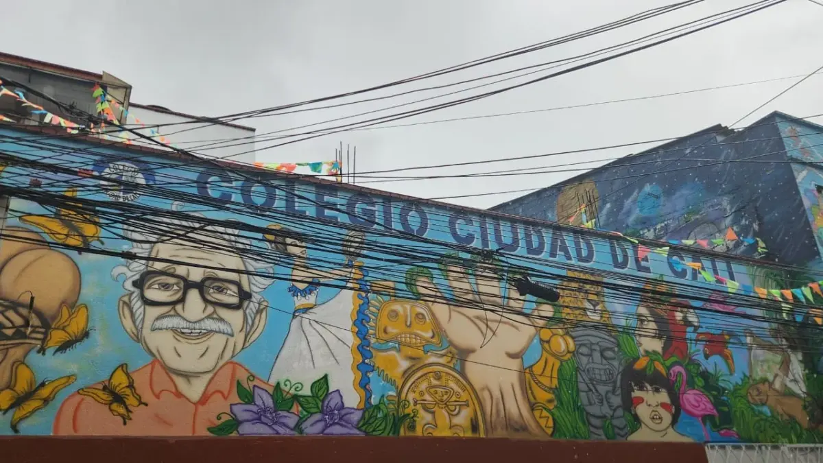 Kennedy: doloroso testimonio de familiar de menor que habría sido abusada en colegio de Ciudad de Cali Q'HUBO habló con la tía de la menor que, al parecer, fue abusada sexualmente por una profesora en el Colegio Ciudad de Cali, en Kennedy. Secretaría de Educación se refirió al caso.