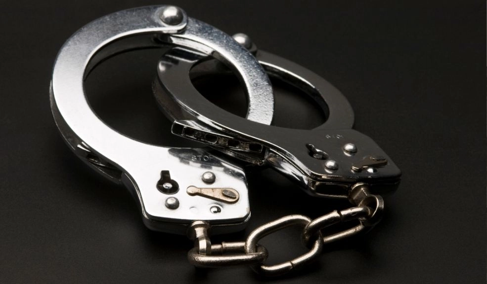 Mujer irá a la cárcel por el homicidio de su pareja en Cundinamarca 1 Mujer irá a la cárcel por el homicidio de su pareja en Cundinamarca Una mujer enfrentará un proceso judicial y será enviada a la cárcel por su presunta responsabilidad en el homicidio de su compañero sentimental en El Rosal, Cundinamarca.