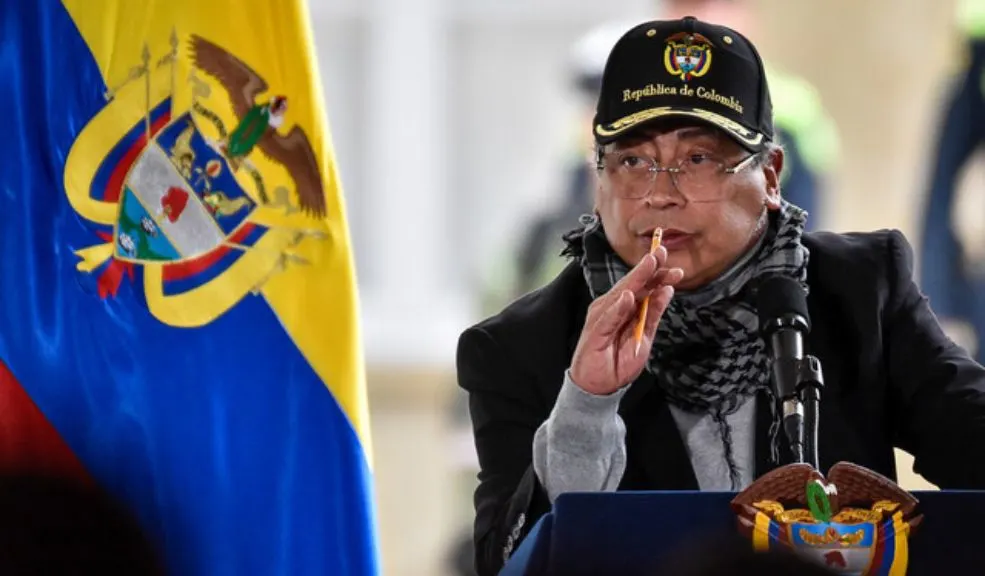 Petro habló sobre el ataque militar a Venezuela: hace un llamado a la ONU y la OEA Gustavo Petro, presidente de Colombia, alertó sobre el ataque militar a Venezuela. Ante esta situación, solicitó la mediación de la OEA y el Consejo de Seguridad de la ONU.