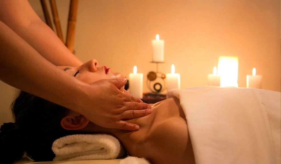 ¡Un día para ellas! Mujeres cuidadoras de Chapinero tendrán jornadas de spa gratis 2 ¡Un día para ellas! Mujeres cuidadoras de Chapinero tendrán jornadas de spa gratis Las mujeres cuidadoras son aquellas que, muchas veces sin paga ni descanso, cuidan a hijos pequeños, personas mayores, con discapacidad o enfermedades.