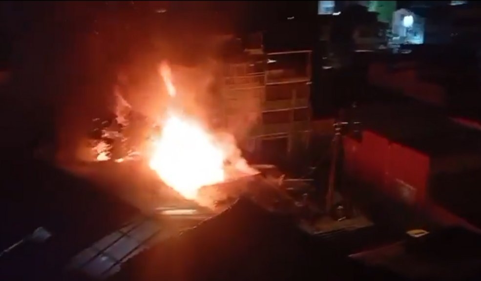 Una casa fue consumida por fuerte incendio en el Santa Fe
