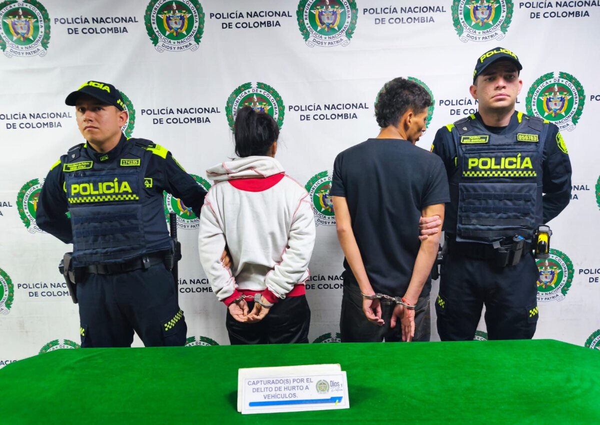 San Cristóbal: caen sujetos que robaban vehículos; uno es reincidente 1 San Cristóbal: caen sujetos que robaban vehículos; uno es reincidente Uno de los detenidos tenía 8 anotaciones judiciales; la víctima está herida