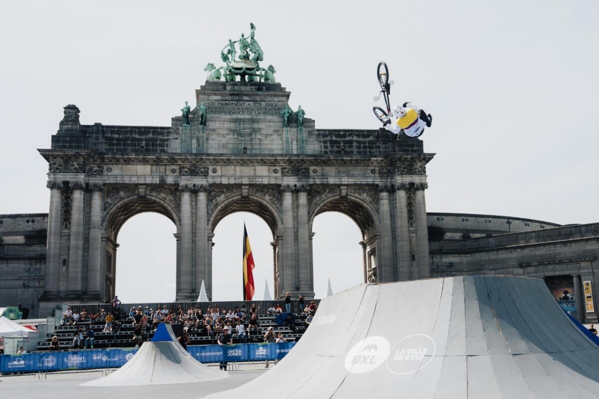 Luis Rincón, el bogotano que hizo el truco más difícil en el BMX: "Nadie se ha atrevido a hacer lo que hice" Q'HUBO habló con el deportista de la localidad de Suba, Luis Rincón, quien dejó en alto el nombre de nuestro país en Bélgica con una extraordinaria acrobacia en el BMX Freestyle. Nos contó su historia.