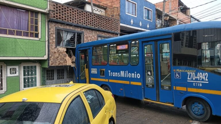 Bus del SITP se estrelló contra una vivienda en Usme, ¿qué pasó?