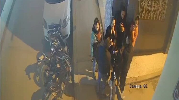 Soacha: asesinan a Fabián Cubillos y su familia exige respuestas 1 Soacha: asesinan a Fabián Cubillos y su familia exige respuestas A 41 días del asesinato de Fabián Rodrigo Cubillos Monroy en Soacha, su familia clama justicia y denuncia inconsistencias en la investigación.