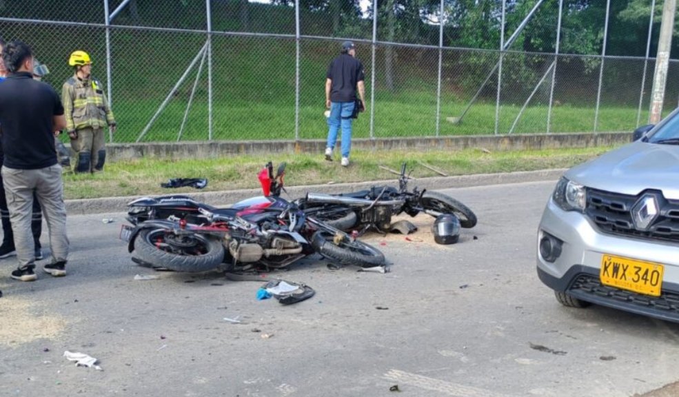 Fuerte accidente entre varios vehículos en Fontibón