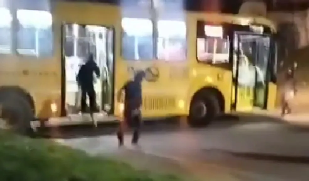 En Usme: encapuchados vandalizaron bus del SITP. Esto se sabe 5 En Usme: encapuchados vandalizaron bus del SITP, esto se sabe