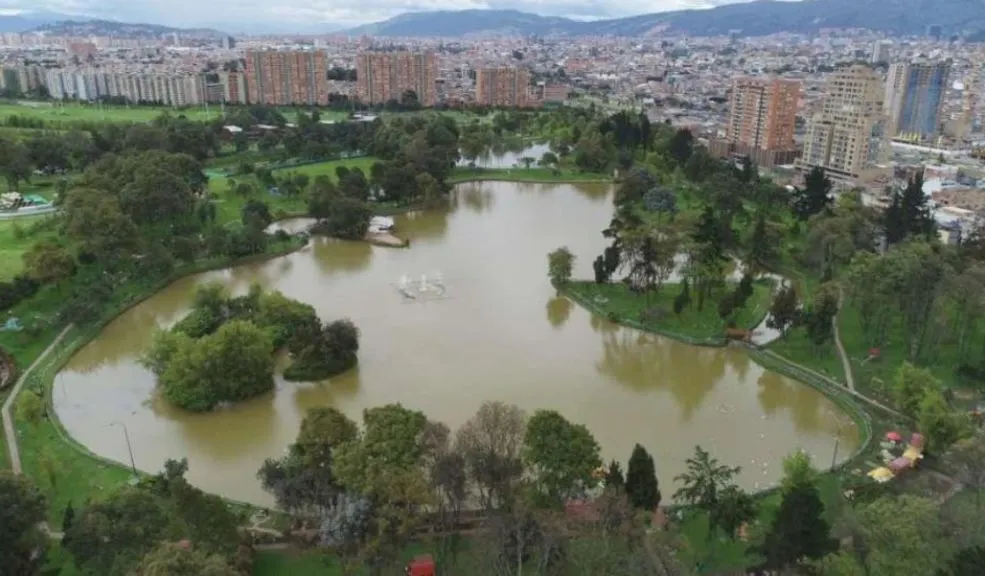 Bogotá invita a vivir el puente festivo en sus parques y escenarios al aire libre La invitación está dirigida a todas las personas que deseen aprovechar el puente festivo para ejercitarse, descansar o compartir momentos al aire libre.