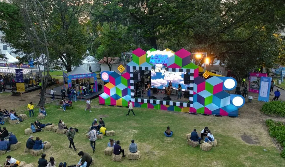 Bogotá se prepara para un festín al aire libre con BogotaEats 2 Bogotá se prepara para un festín al aire libre con BogotaEats Bogotá se prepara para una nueva edición de BogotaEats A Cielo Abierto, el festival que busca convertir la cocina en un ritual colectivo