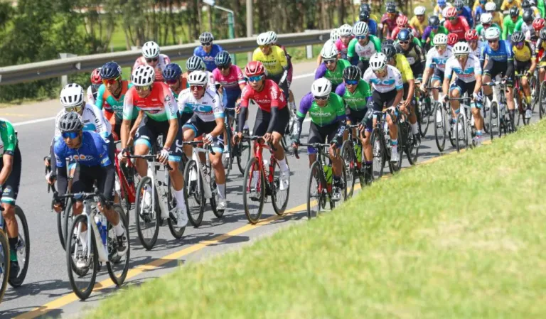 Cancelan etapa de la vuelta a Colombia por el paro minero en Boyacá