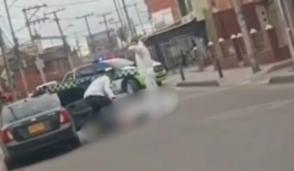 En Funza: un muerto y dos heridos tras balacera contra el Ejército 1 En Funza: un muerto y dos heridos tras balacera contra el Ejército El Ejército Nacional frustró un intento de robo en Funza, Cundinamarca, que dejó a un hombre muerto y a dos capturados.