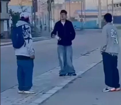 En Madrid: dos menores fueron aprehendidos por el asesinato de Jonathan Castro durante riña 1 En Madrid dos menores fueron aprehendidos por el asesinato de Jonathan Castro