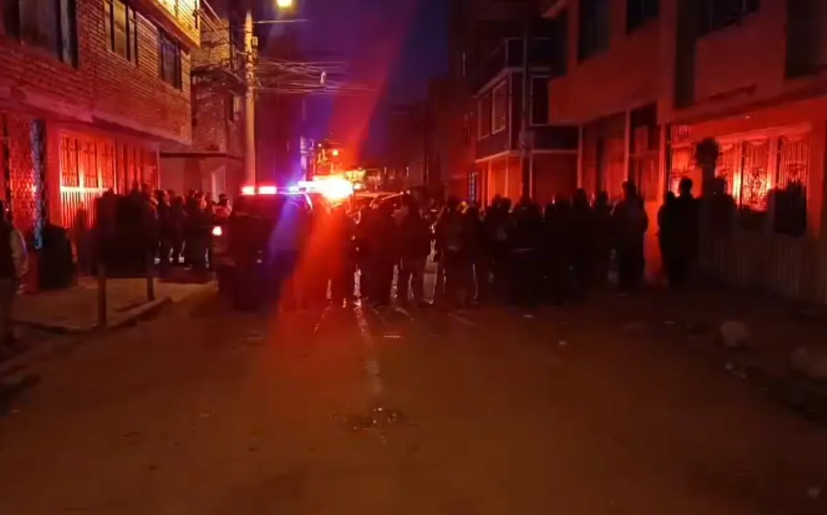 Sicariato en Soacha: acaban con la vida de un hombre en el barrio León XIII Un nuevo hecho sicarial se presentó en el barrio León XIII - Sector II, en Soacha. Un hombre fue asesinado a bala por parte de dos sujetos. Esto es lo que se sabe.