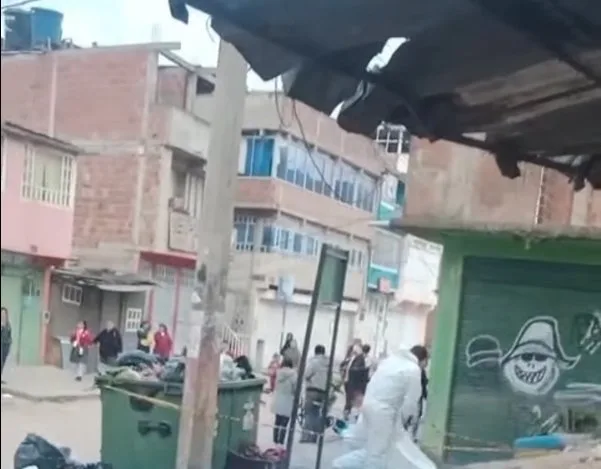 En Soacha encuentran un cadáver junto a unas canecas de basura