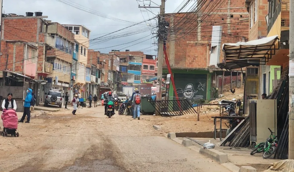 En Soacha encuentran un cadáver junto a unas canecas de basura