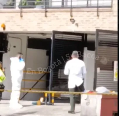 En Teusaquillo: conductor murió aplastado dentro de su carro 1 En Teusaquillo: conductor murió parqueando su carro