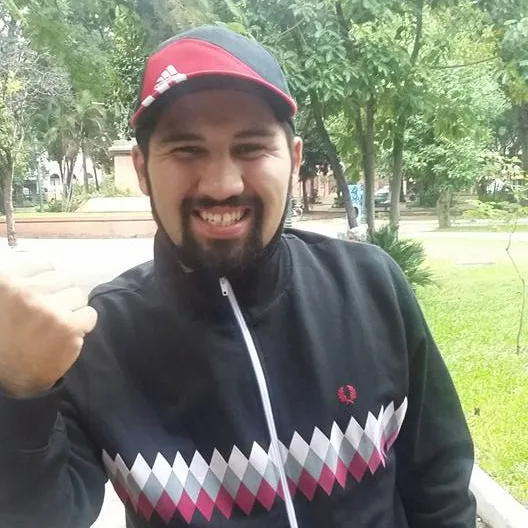 Sergio Blanco, el hincha de Santa Fe que murió tras los disturbios en el Movistar Arena La Guardia Albirroja Sur, la barra más popular de Santa Fe, lamentó la muerte de Sergio Blanco, uno de sus integrantes, tras los disturbios en el Movistar Arena. Esto es lo que se sabe.