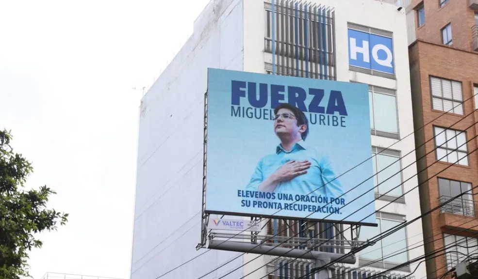 Fiscalía imputaría nuevos delitos a implicados en atentado contra Miguel Uribe La Fiscalía se prepara para una nueva fase en la investigación del magnicidio del precandidato presidencial Miguel Uribe Turbay, que podría incluir imputaciones internacionales.