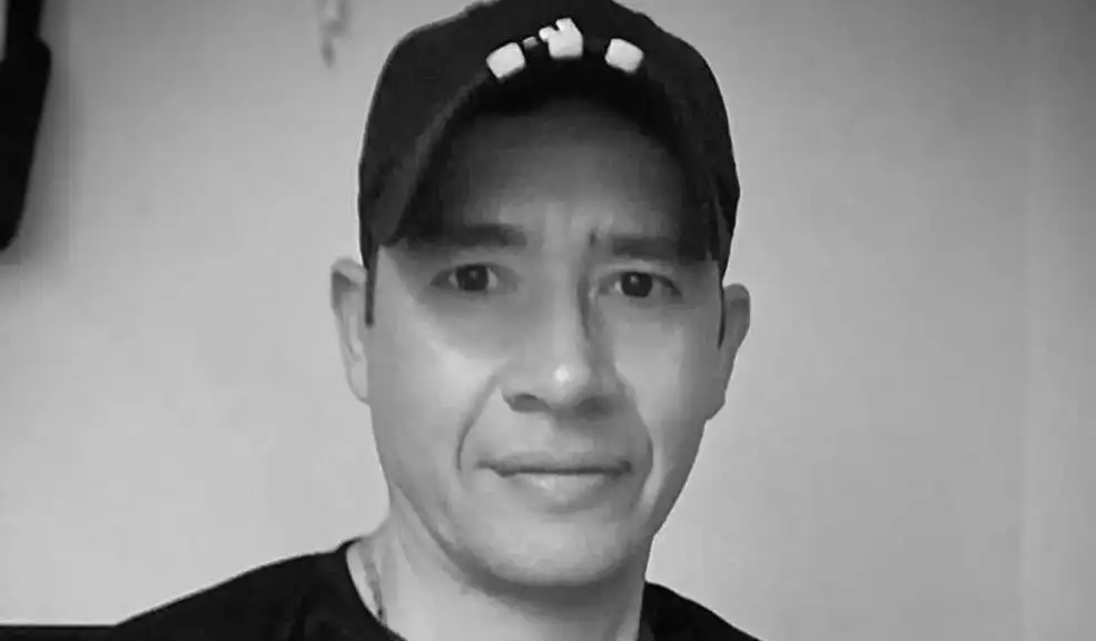 Familia de Jhon pide respuesta, tras ser arrollado por un SITP La familia Urbina de la Paz clama por justicia tras la trágica muerte de Jhon Mauricio Urbina de la Paz, quien falleció en un accidente de tránsito e involucró un bus del SITP.