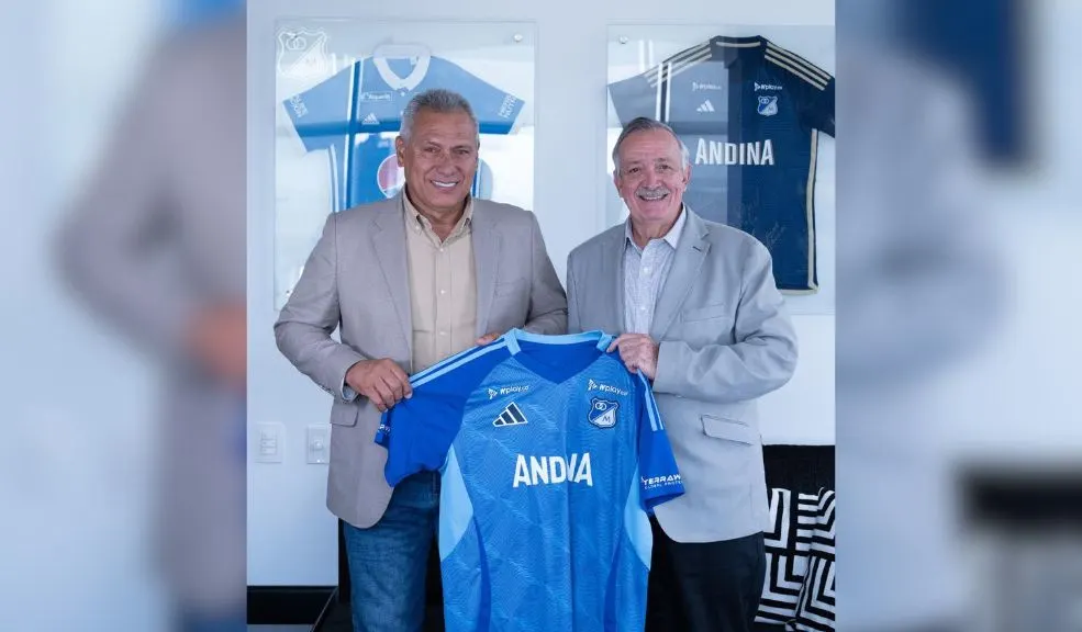 A Millonarios le salió cara la protesta que hizo un grupo de sus hinchas con los zapatos 2 A Millonarios le salió cara la protesta que hizo un grupo de sus hinchas con los zapatos El Comité Disciplinario sancionó y multó a Millonarios, tras la protesta de hinchas, quienes lanzaron zapatos a la cancha en el partido contra Unión Magdalena. Le contamos de qué se trata la medida.
