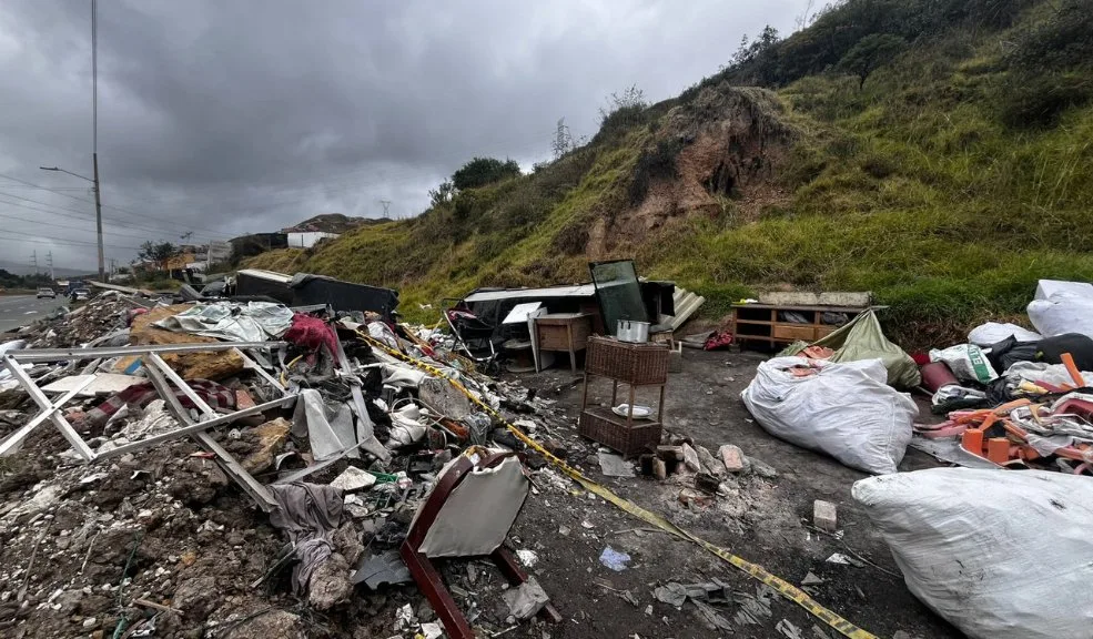Horror en Ciudad Bolívar hallan dos cadáveres en escombros (1)