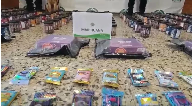 Incautan 'merca' en El Dorado: 35 kilos de marihuana en gomitas y cigarrillos 3 Incautan 'merca' en El Dorado 35 kilos de marihuana en gomitas y cigarrillos