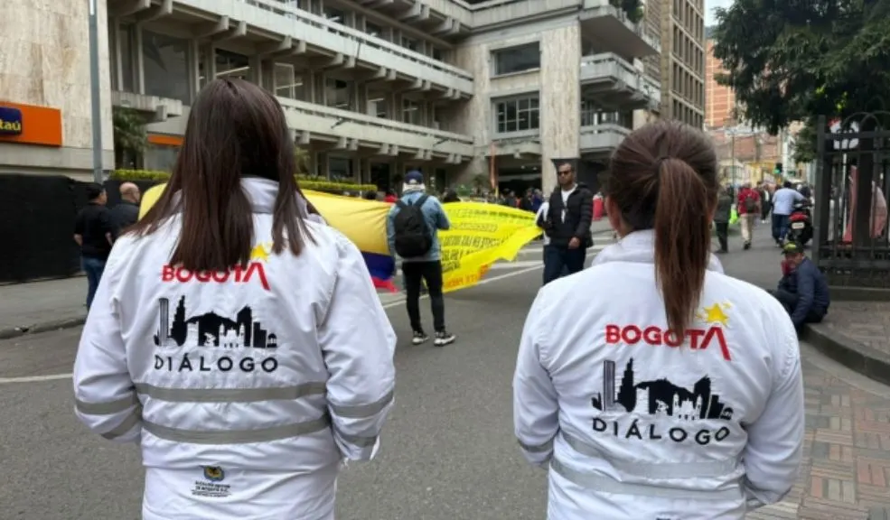 Manifestaciones en Bogotá: Agenda del 25 al 31 de Agosto 1 Manifestaciones en Bogotá: Agenda del 25 al 31 de Agosto Bogotá se alista para una nueva semana de movilizaciones sociales, actividades culturales y expresiones ciudadanas convocadas por diferentes organizaciones. Entre el lunes 25 y el domingo 31 de agosto, la capital será escenario de marchas, plantones, caravanas y eventos que se desarrollarán en distintos puntos de la ciudad.