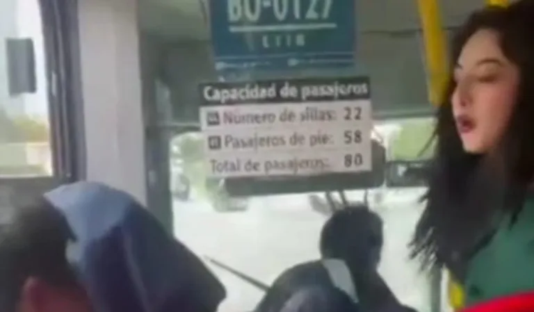 Mujer se defendió de su acosador en Transmilenio