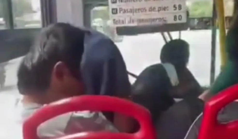Mujer se defendió de su acosador en Transmilenio