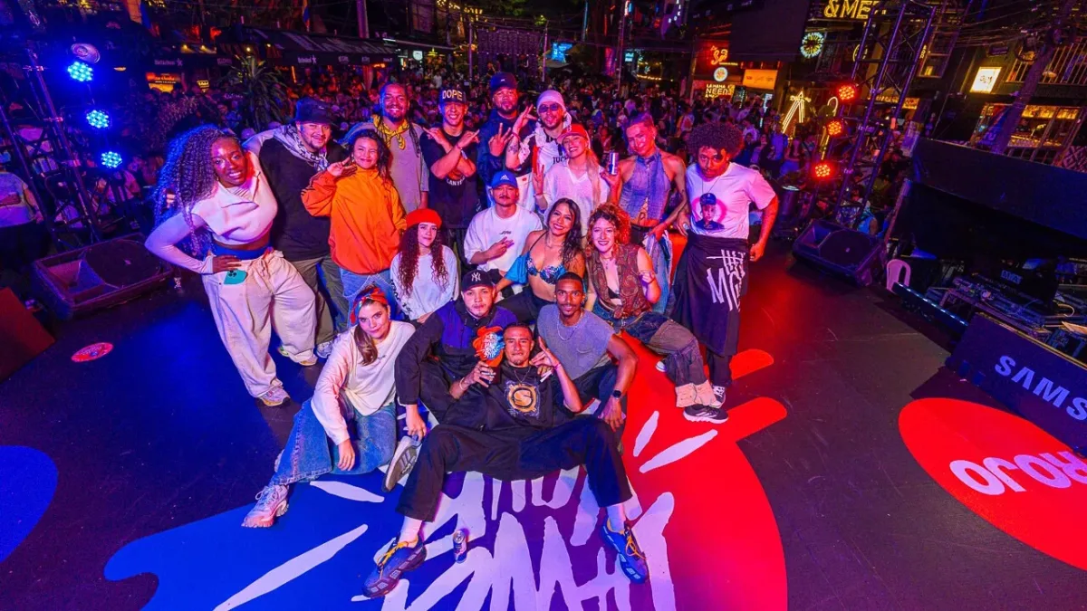 En Red Bull Dance Your Style los mejores bailaron al son que les tocaron. Bogotanos fueron figuras En la primera final nacional de la Red Bull Dance Your Style, realizada en Medellín, cuatro bailarines bogotanos fueron protagonistas. Hablamos con ellos sobre su historia.
