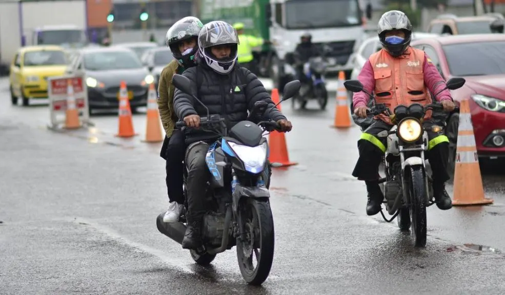 Se corre la fecha de la reglamentación para motos nuevas en Colombia El Gobierno Nacional de Colombia confirmó que las normas técnicas internacionales para motos, inicialmente previstas para aplicarse en 2025, han sido nuevamente postergadas. Esta será la nueva fecha de la reglamentación.