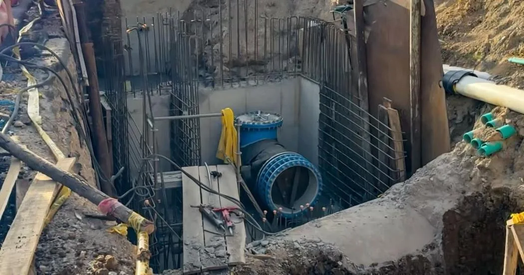 Tres localidades estarán sin agua por construcciones del IDU 1 Tres localidades estarán sin agua por construcciones del IDU