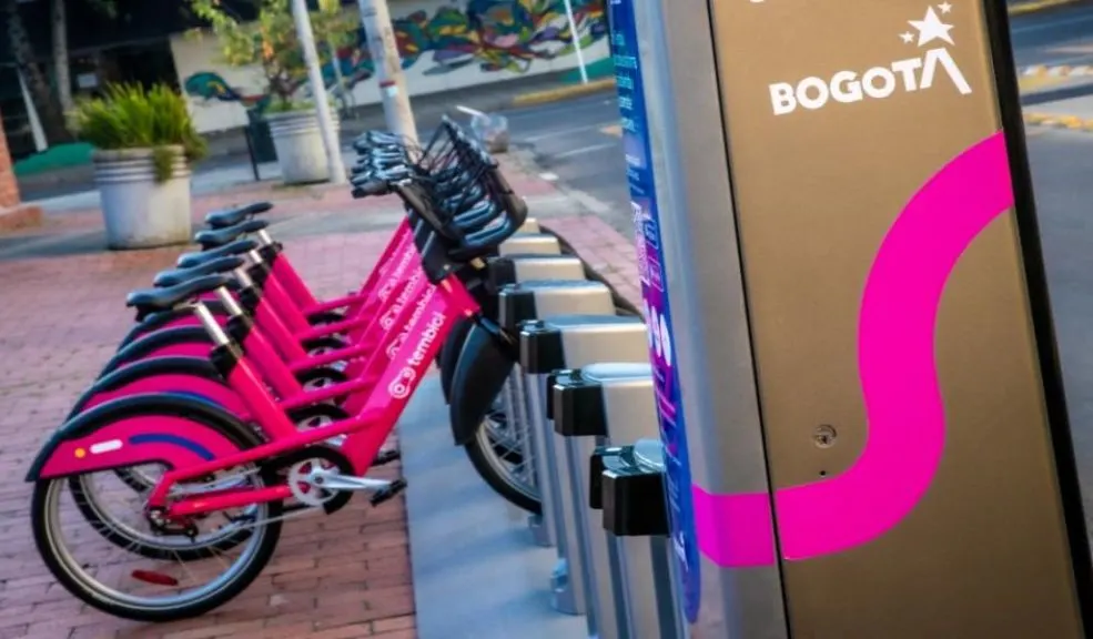 ¡Aliste la bici! En septiembre arranca la XVIII Semana de la Bicicleta en Bogotá 2 ¡Aliste la bici! En septiembre arranca la XVIII Semana de la Bicicleta en Bogotá Llega la XVIII Semana de la Bicicleta en Bogotá, el evento ciclista más importante de la ciudad. Estas serán algunas de las actividades que se desarrollarán durante esos días.