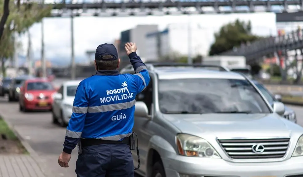 ¡Ojo, conductores! Así funcionará el Pico y placa en Bogotá del 25 al 31 de agosto La Secretaría Distrital de Movilidad (SDM) mantiene activa la medida de pico y placa para vehículos particulares y taxis para lo que queda del mes de agosto. Tome nota.