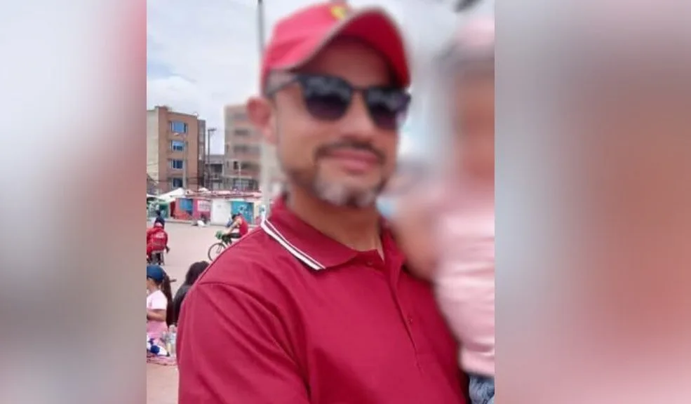 En Soacha: mecánico fue asesinado a tiros en plena zona comercial 1 En Soacha: mecánico fue asesinado a tiros en plena zona comercial Wílmar Antonio Gaitán Herrera, de 46 años, un hombre trabajador, querido por sus vecinos y reconocido por su labor en el barrio Ciudad de Quito en Soacha, fue asesinado frente a su taller de mecánica.