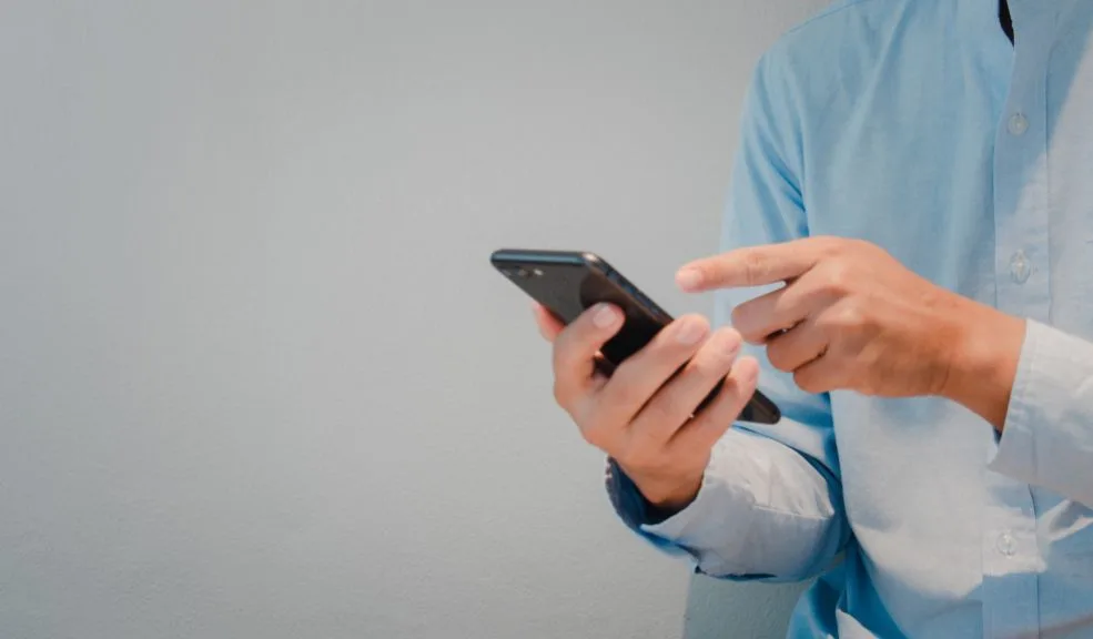 A la cárcel por extorsionar a mujer con sus propias fotos en Mosquera 1 A la cárcel por extorsionar a mujer con sus propias fotos en Mosquera En Mosquera, Cundinamarca, un hombre fue enviado a la cárcel luego de ser sorprendido por el Gaula de la Policía cuando recibía dinero por extorsionar a una mujer para no difundir sus fotos íntimas. Le contamos detalles del caso.