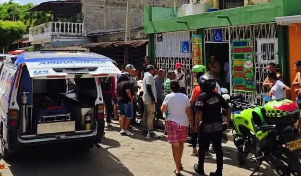 Asesinato a bala a metros del Diamante en Girardot 2 Asesinato a bala a metros del Diamante en Girardot En la calle 37 con carrera 12A, en el municipio de Girardot (Cundinamarca), un ataque a bala dejó muerto a Cristian Andrés García Alba y gravemente herido a otro hombre identificado como J. Bríñez, en la mañana de ayer.