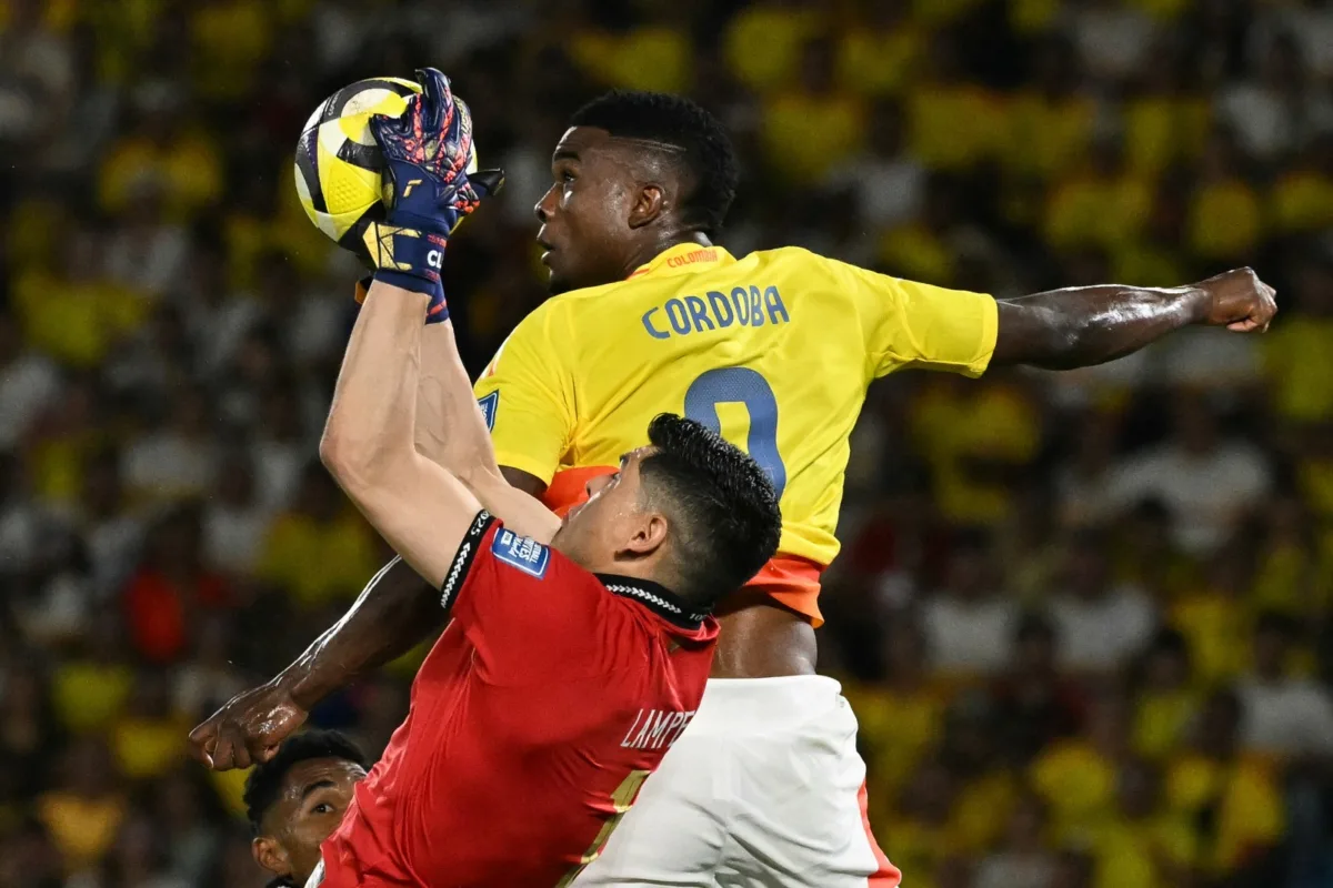 Misión cumplida: la Selección Colombia selló su boleto de regreso al Mundial 2 Misión cumplida: la Selección Colombia selló su boleto de regreso al Mundial Con goles de James Rodríguez, Jhon Córdoba y Juan Fernando Quintero, la Selección Colombia goleó 3-0 a Bolivia y selló su clasificación al Mundial de 2026.