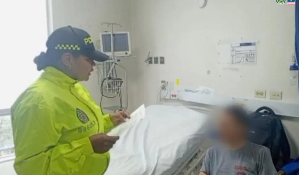 Cundinamarca: hombre señalado de asesinar y abusar de su hijastra en Mosquera irá a la cárcel Un hombre de 33 años irá a la cárcel por abusar sexualmente y asesinar con un arma blanca a su hijastra de 9 años en el municipio de Mosquera, Cundinamarca.