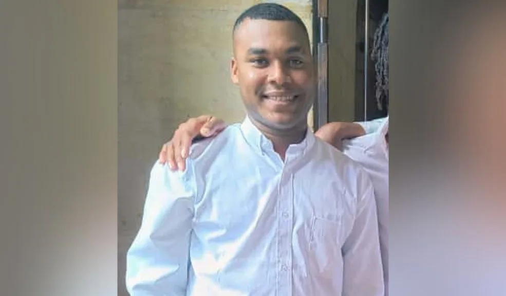 Cundinamarca: piden justicia por Miguel, quien habría muerto a manos de un policía en Chía 1 Cundinamarca: piden justicia por Miguel, quien habría muerto a manos de un policía en Chía Miguel Fernando Soto Arévalo perdió la vida tras recibir un disparo a manos de un policía en Chía, Cundinamarca. Su familia denuncia que, pese a los ruegos de auxilio, no recibió atención inmediata.