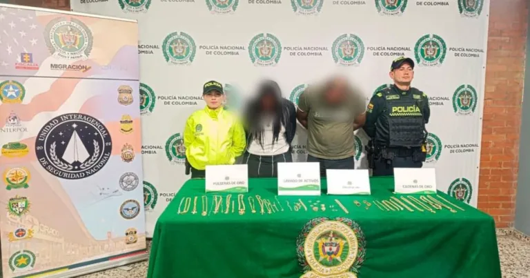 Intentaron transportar del Aereopuerto el Dorado a Bucaramanga varias joyas sin documentación